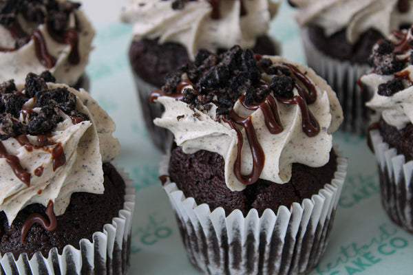 Chocolate Oreo Cookies & Cream Cupcakes