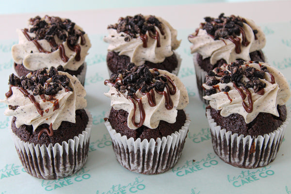 Chocolate Oreo Cookies & Cream Cupcakes