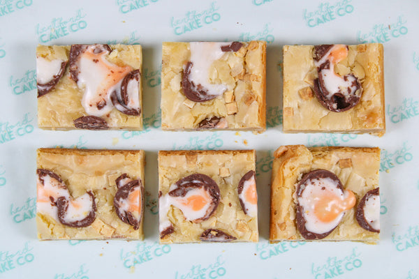 Stuffed Creme Egg Easter Blondies
