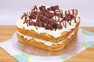 blondie stack, blondie stack hertford, Hertford Cake Co, cakes Hertfordshire 