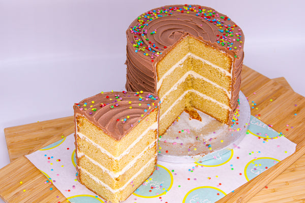 CHOOSE YOUR COLOUR BIRTHDAY CAKE