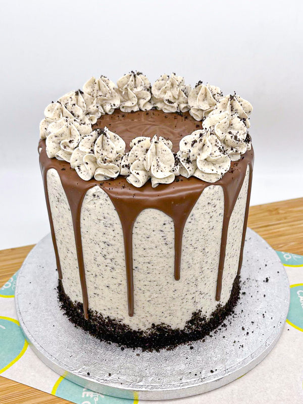 ULTIMATE OREO CAKE